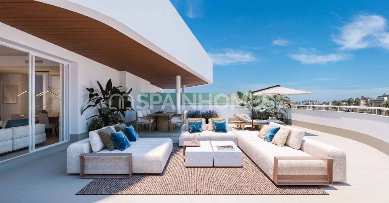 Piso de 1 habitación en Torrox en venta con piscina - 255.000 € (Ref: 9898704)