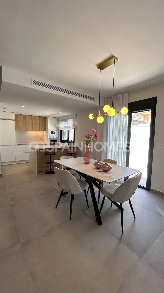 3 soveværelse Villa til salg i Pilar de la Horadada - € 300.000 (Ref: 9898706)