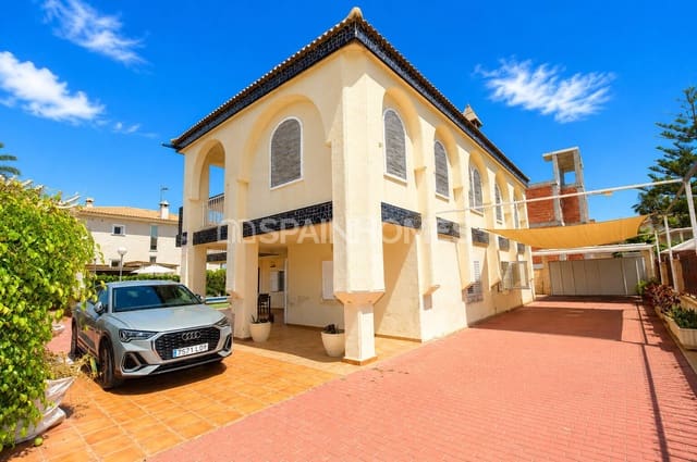 5 Zimmer Villa zu verkaufen in La Zenia, Orihuela mit Pool - 1.295.000 € (Ref: 9923211)