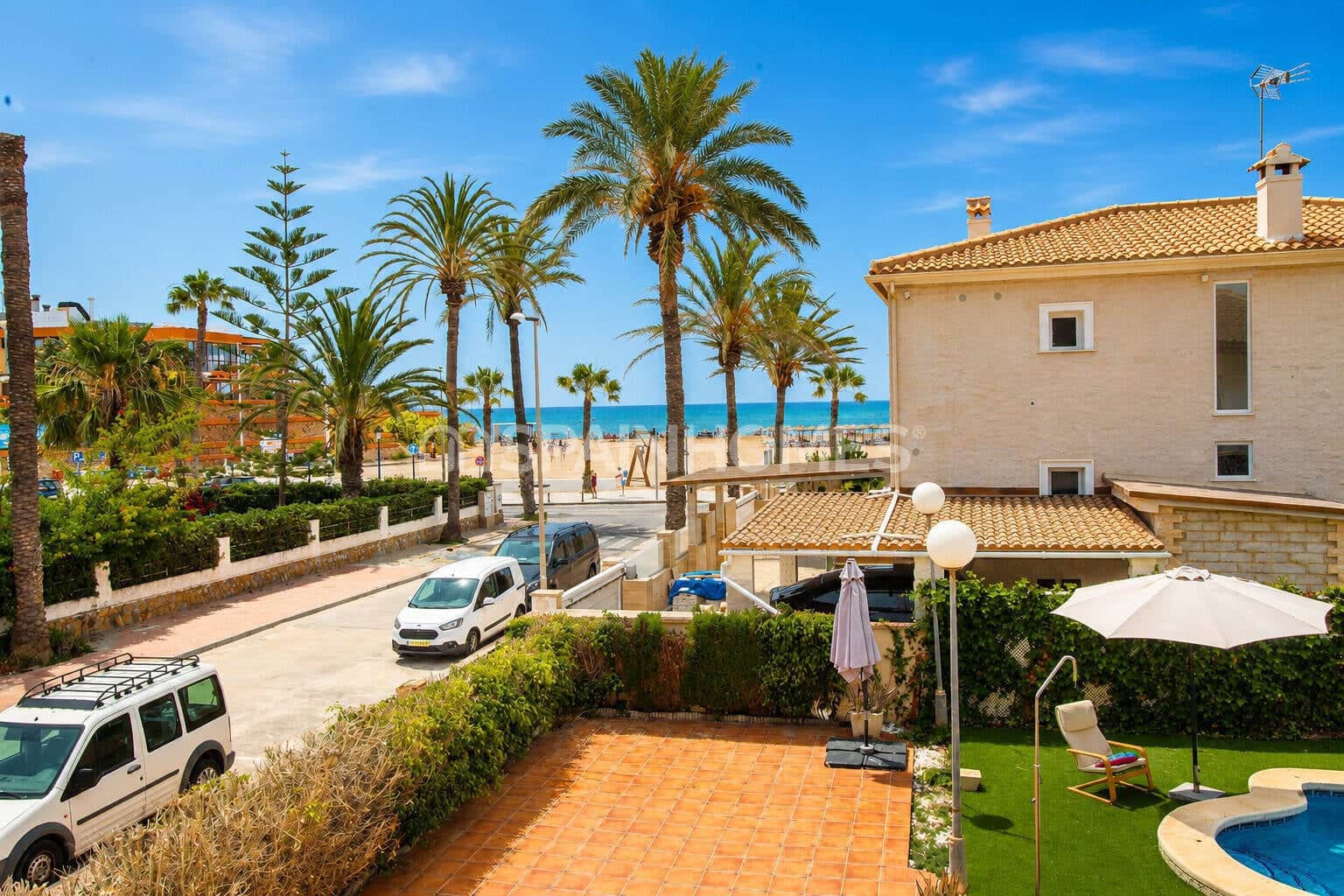 5 Zimmer Villa zu verkaufen in La Zenia mit Pool - 1.295.000 € (Ref: 9923211)