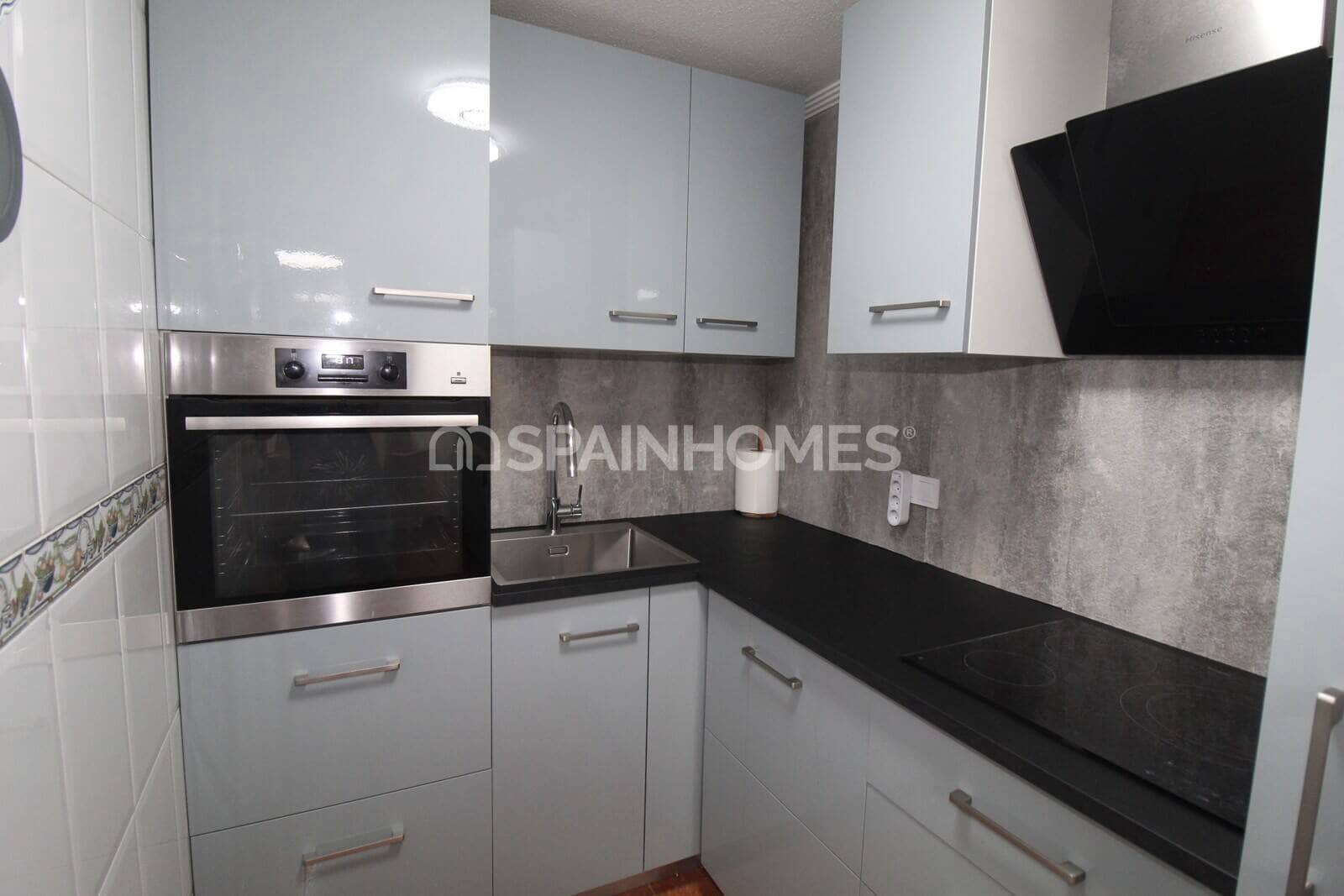 3 slaapkamer Flat te koop in Torrevieja - € 199.000 (Ref: 9956748)