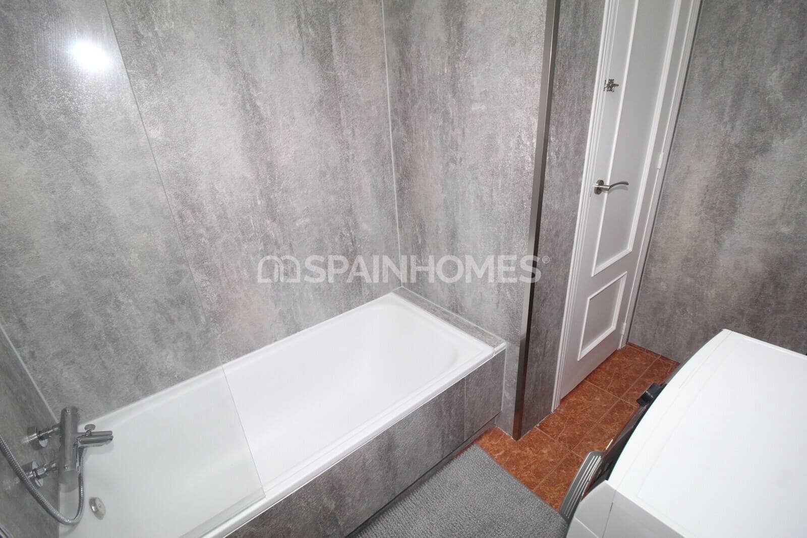 3 slaapkamer Flat te koop in Torrevieja - € 199.000 (Ref: 9956748)