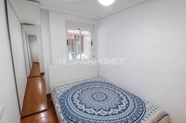 3 soveværelse Lejlighed til salg i Avenida Habaneras - Curva de Palangre, Torrevieja - € 180.000 (Ref: 9956748)