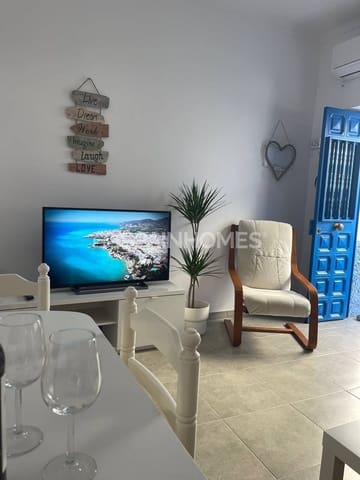 2 slaapkamer Villa te koop in Torrox Pueblo, Torrox - € 199.000 (Ref: 9956749)