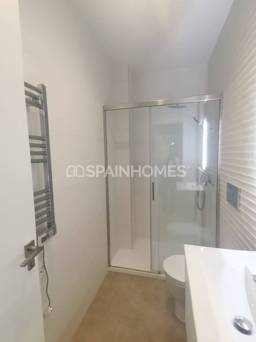 1 soveværelse Lejlighed til salg i Torrevieja med swimmingpool - € 219.000 (Ref: 9998071)