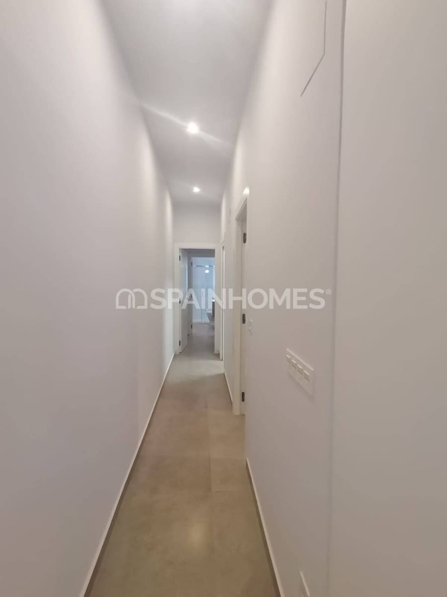 1 soveværelse Lejlighed til salg i Torrevieja med swimmingpool - € 219.000 (Ref: 9998071)