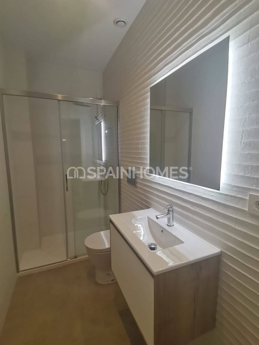 1 soveværelse Lejlighed til salg i Torrevieja med swimmingpool - € 219.000 (Ref: 9998071)