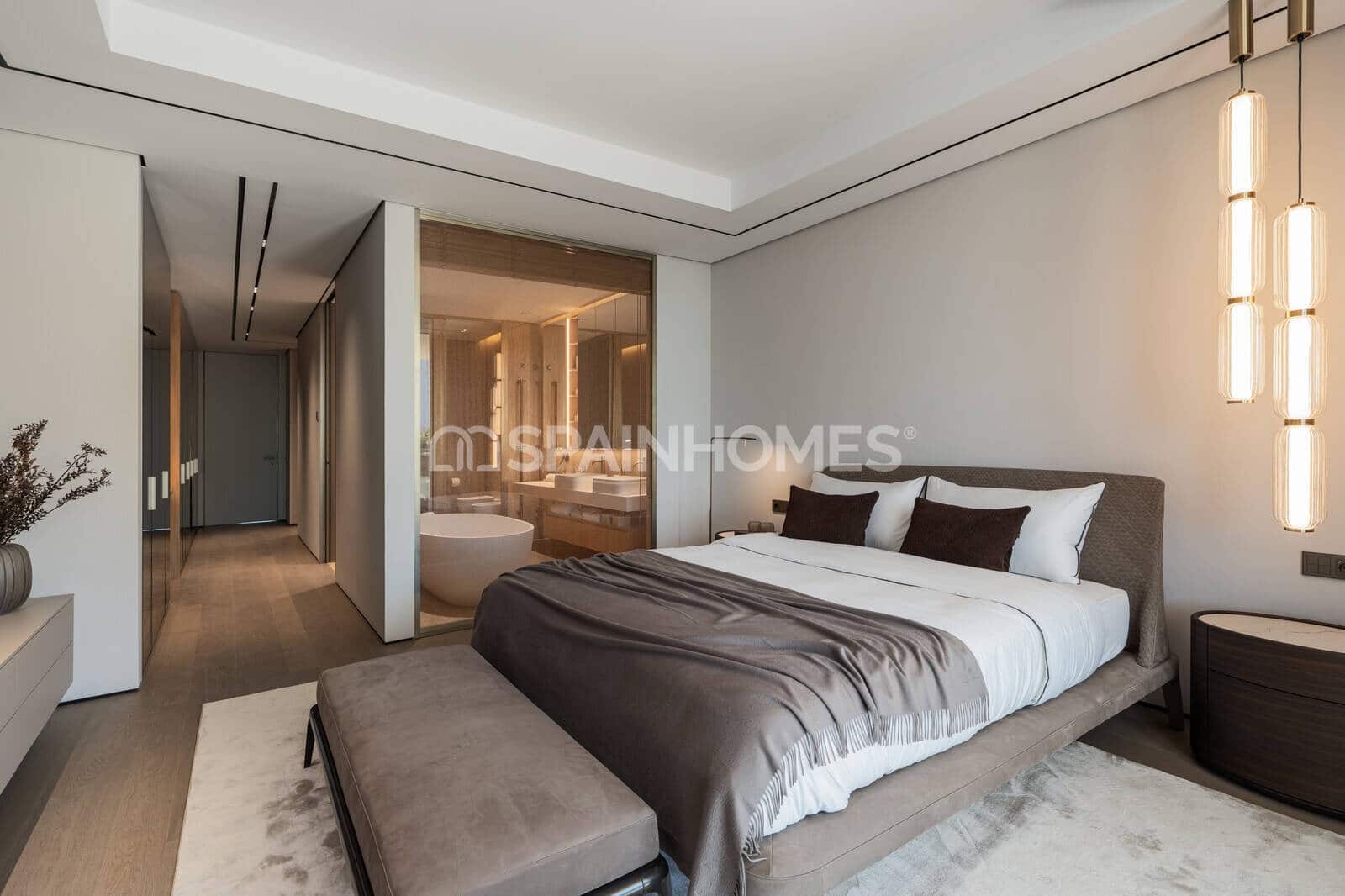 3 soverom Leilighet til salgs i Estepona med svømmebasseng - € 3 550 000 (Ref: 9998075)