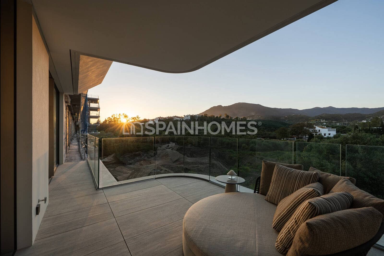 3 soverom Leilighet til salgs i Estepona med svømmebasseng - € 3 550 000 (Ref: 9998075)