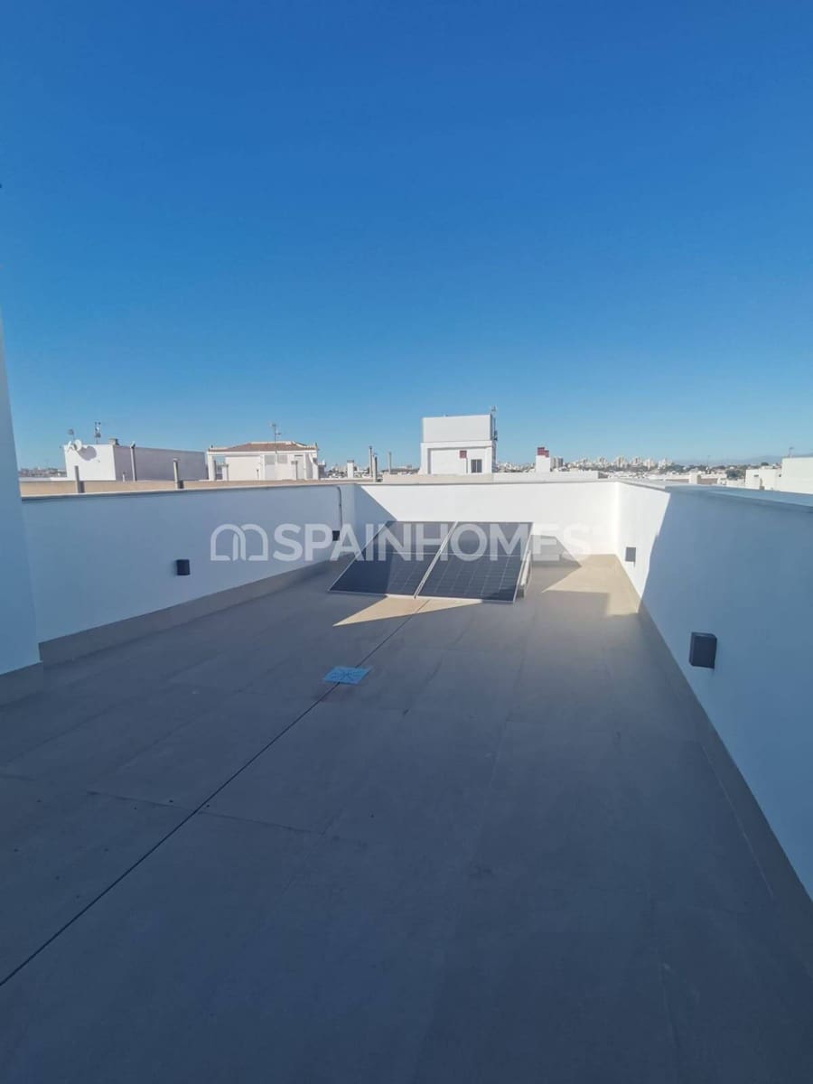 1 soverom Leilighet til salgs i Torrevieja med svømmebasseng - € 399 000 (Ref: 9998077)