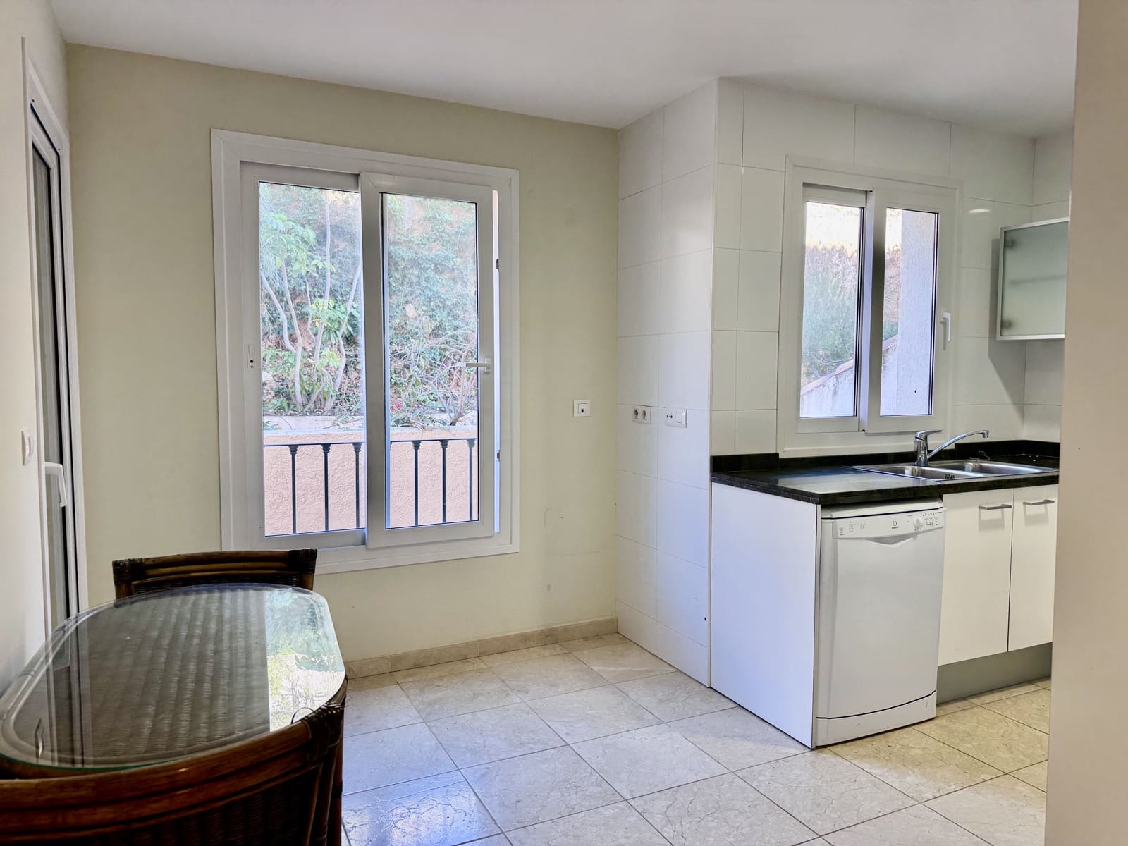 3 sypialnia Apartament na sprzedaż w Altea z basenem garażem - 680 000 € (Ref: 9592294)