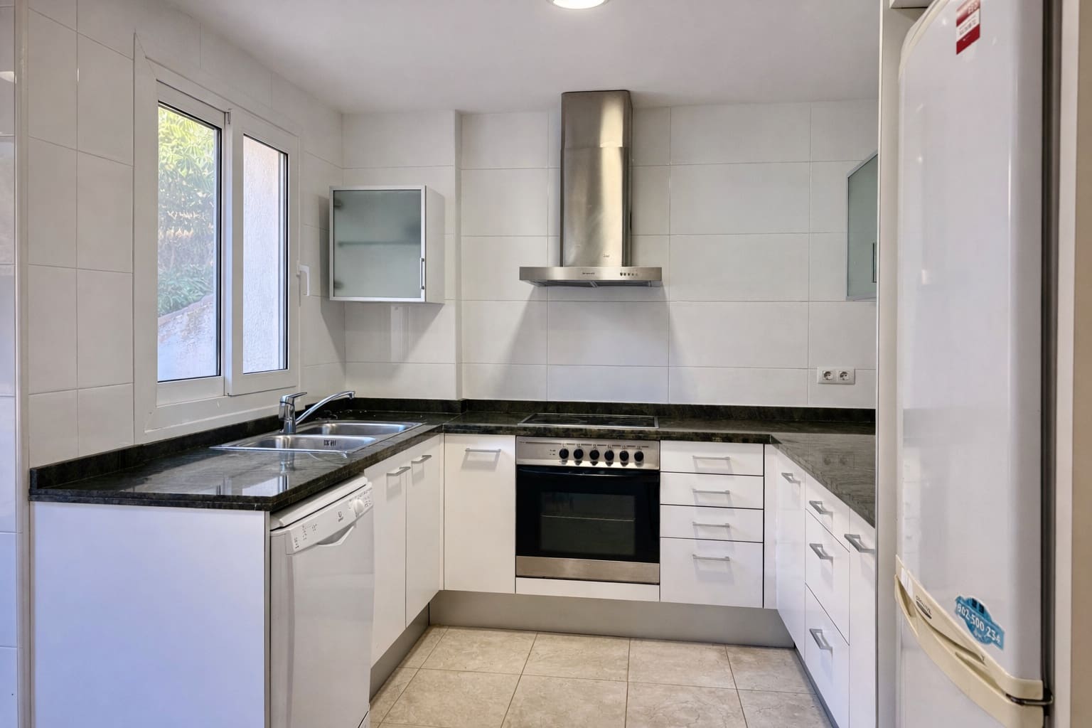 3 bedroom Apartment for sale in Altea with pool garage - € 660,000 (Ref: 9592294)