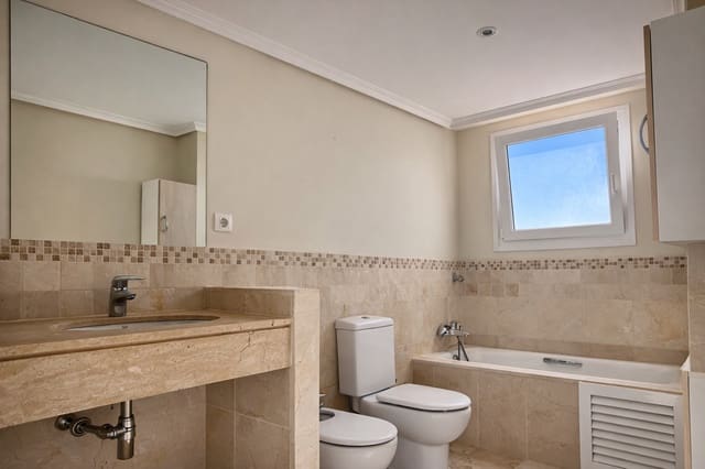 3 sypialnia Apartament na sprzedaż w Altea z basenem garażem - 660 000 € (Ref: 9592294)