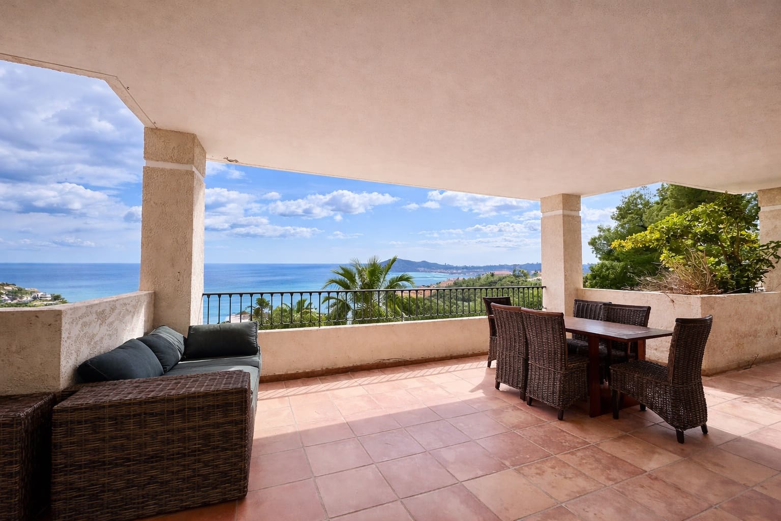 3 bedroom Apartment for sale in Altea with pool garage - € 660,000 (Ref: 9592294)