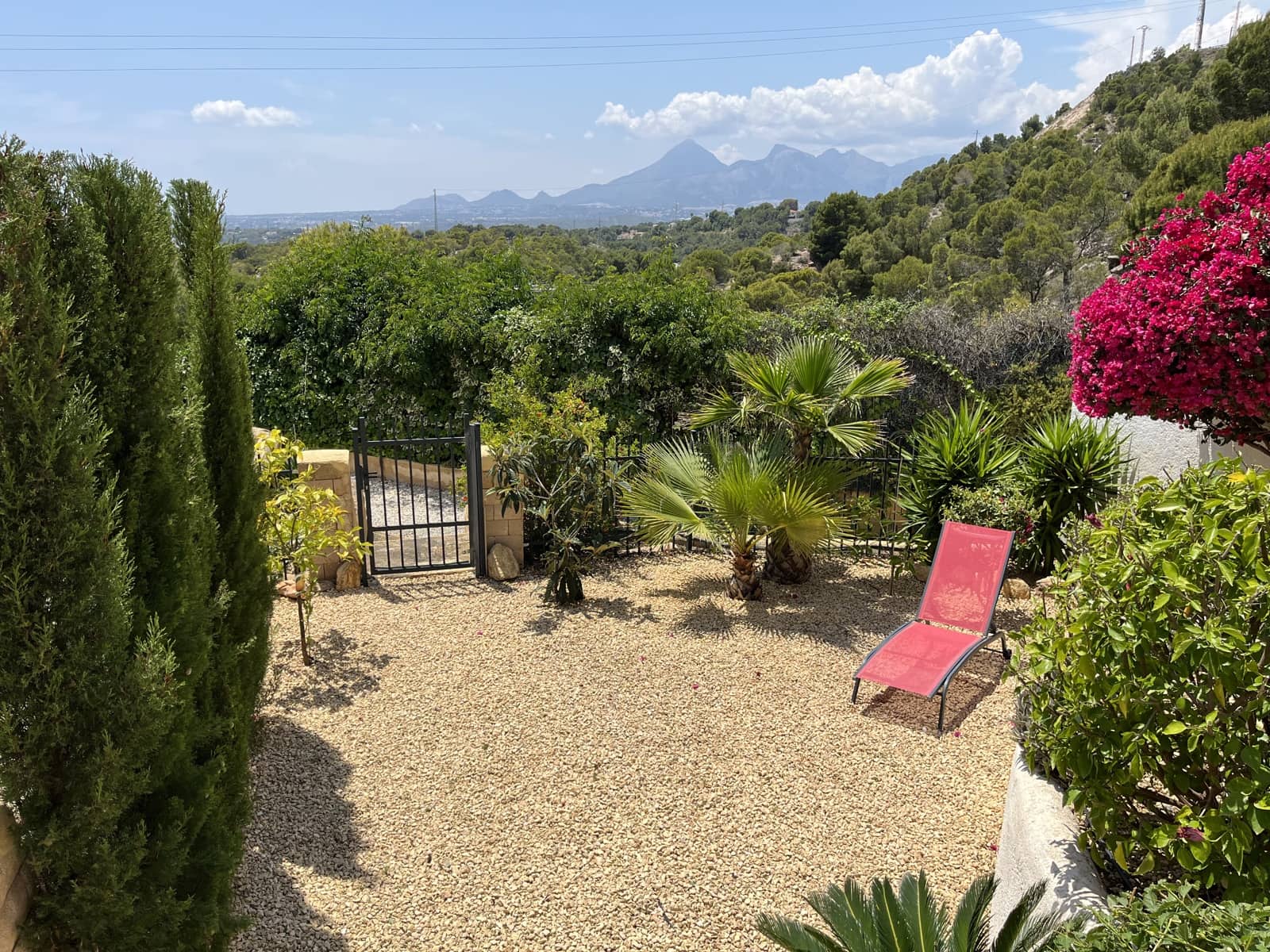 2 bedroom Bungalow for sale in Altea with pool garage - € 340,000 (Ref: 9740166)