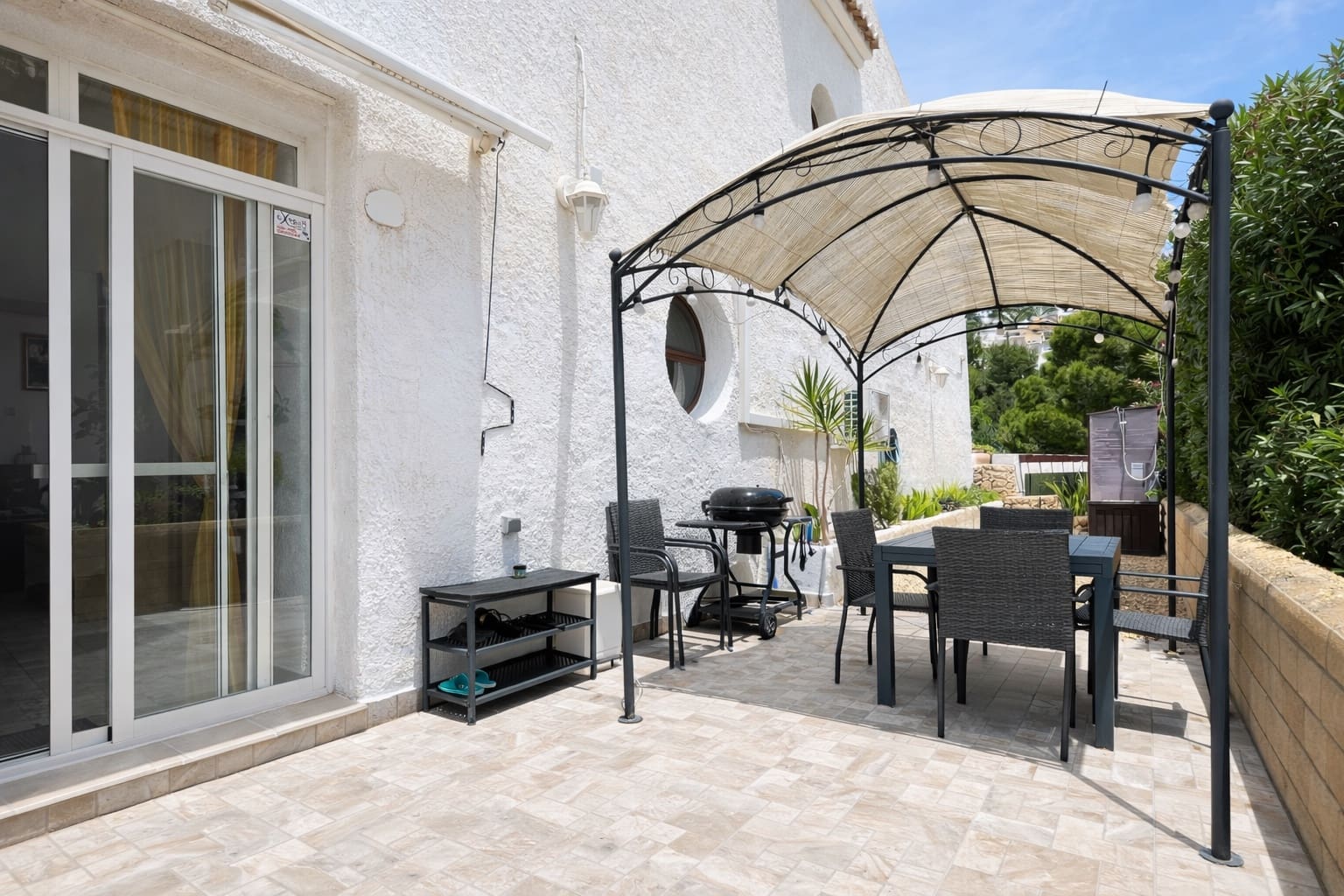 2 bedroom Bungalow for sale in Altea with pool garage - € 340,000 (Ref: 9740166)