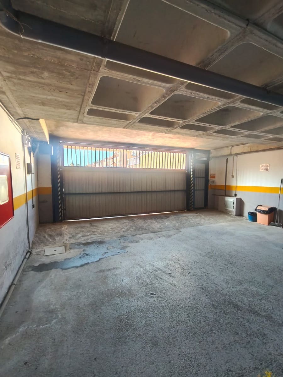 Garage zu verkaufen in Santa Pola - 15.000 € (Ref: 10037028)