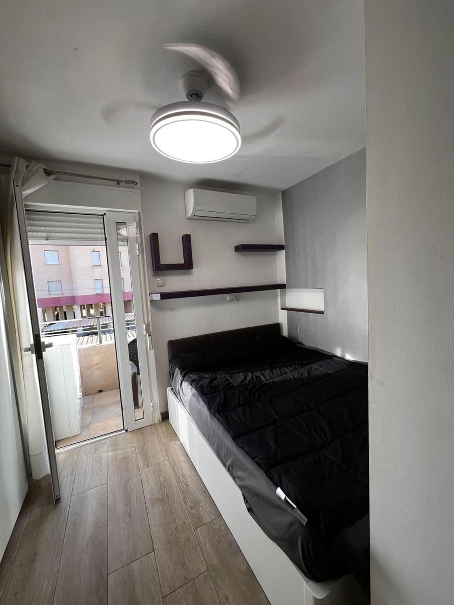 1 sovrum Bungalow att hyra i Santa Pola - 800 € (Ref: 10063848)