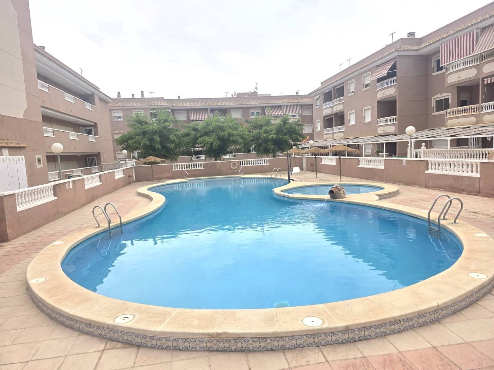 1 Zimmer Apartment zu vermieten in Santa Pola mit Pool Garage - 750 € (Ref: 10075378)