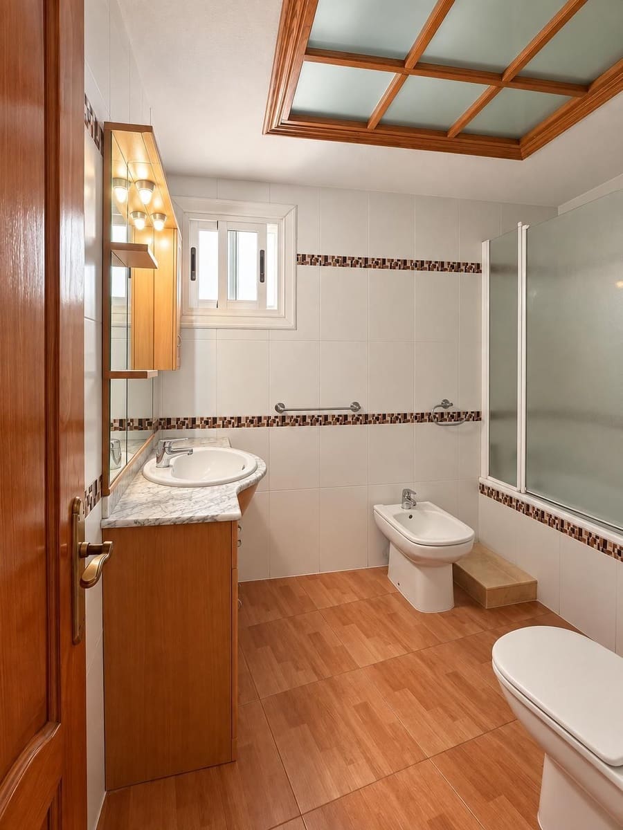 2 bedroom Flat for sale in Santa Pola - € 179,900 (Ref: 10085538)