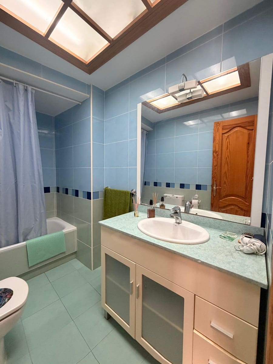 2 bedroom Flat for sale in Santa Pola - € 179,900 (Ref: 10085538)
