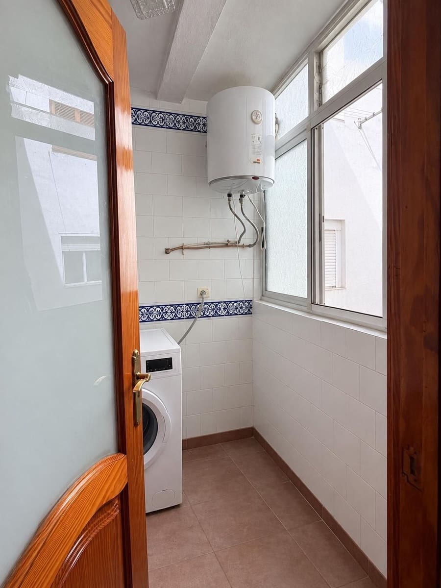 2 bedroom Flat for sale in Santa Pola - € 179,900 (Ref: 10085538)