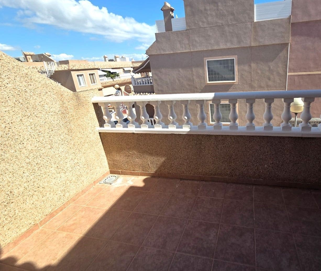 3 sypialnia Bungalow na sprzedaż w Santa Pola z basenem - 325 000 € (Ref: 10097634)