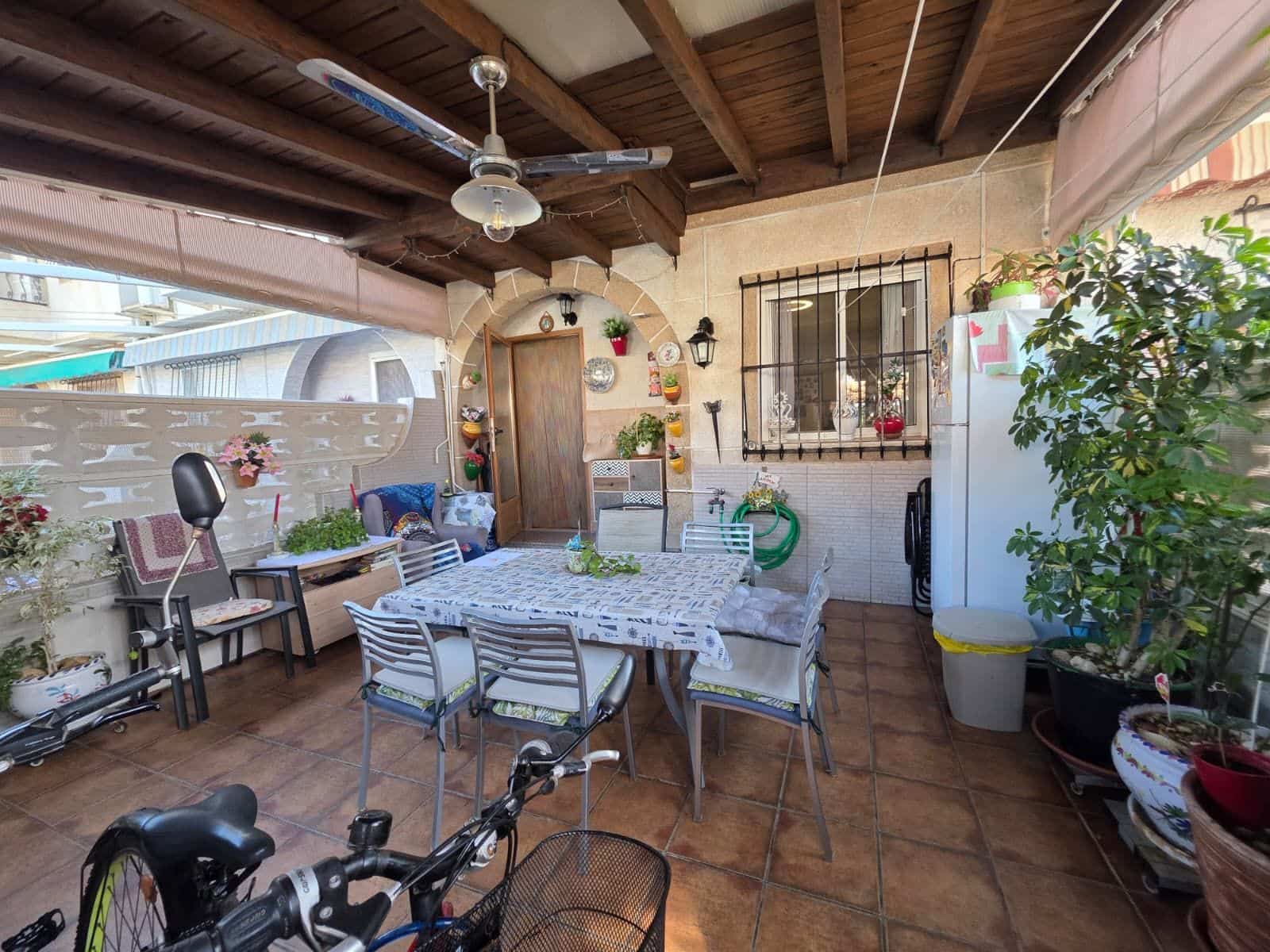 4 sovrum Hus till salu i Santa Pola - 295 000 € (Ref: 10097635)
