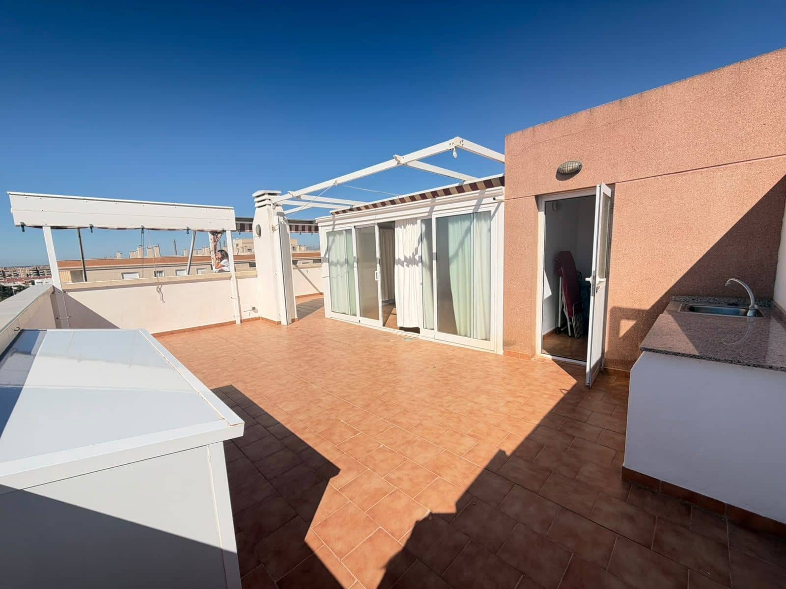 Ático de 2 habitaciones en Santa Pola en venta - 270.000 € (Ref: 10101586)