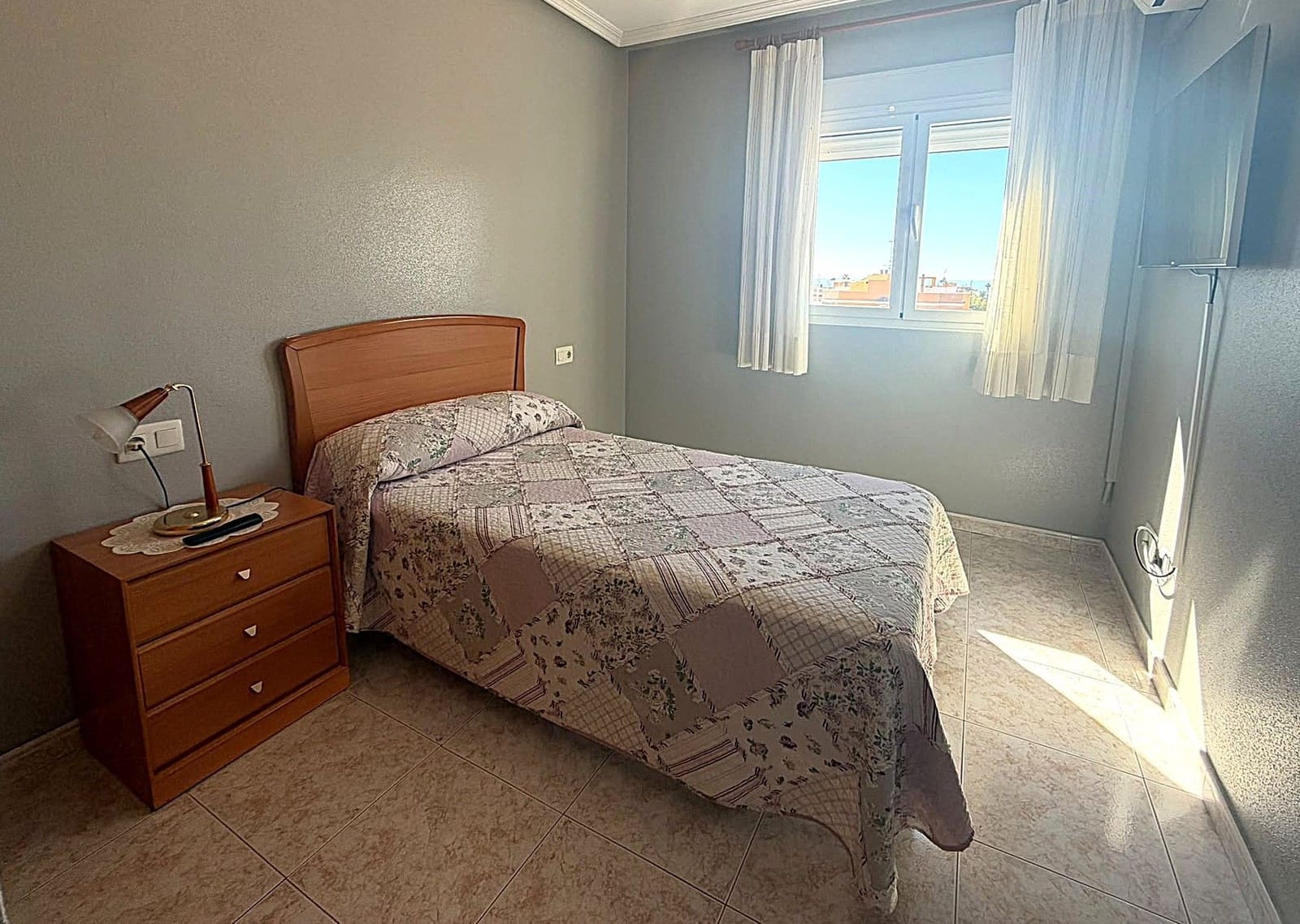 Ático de 2 habitaciones en Santa Pola en venta - 270.000 € (Ref: 10101586)