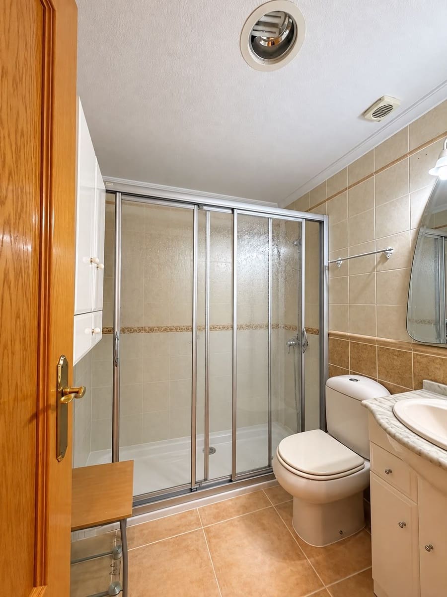 5 soveværelse Byhus til salg i Santa Pola - € 325.000 (Ref: 10108952)