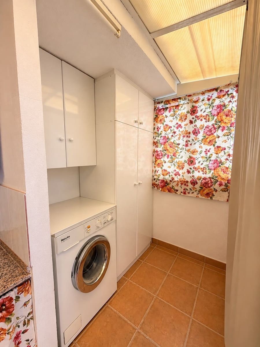 5 soveværelse Byhus til salg i Santa Pola - € 325.000 (Ref: 10108952)