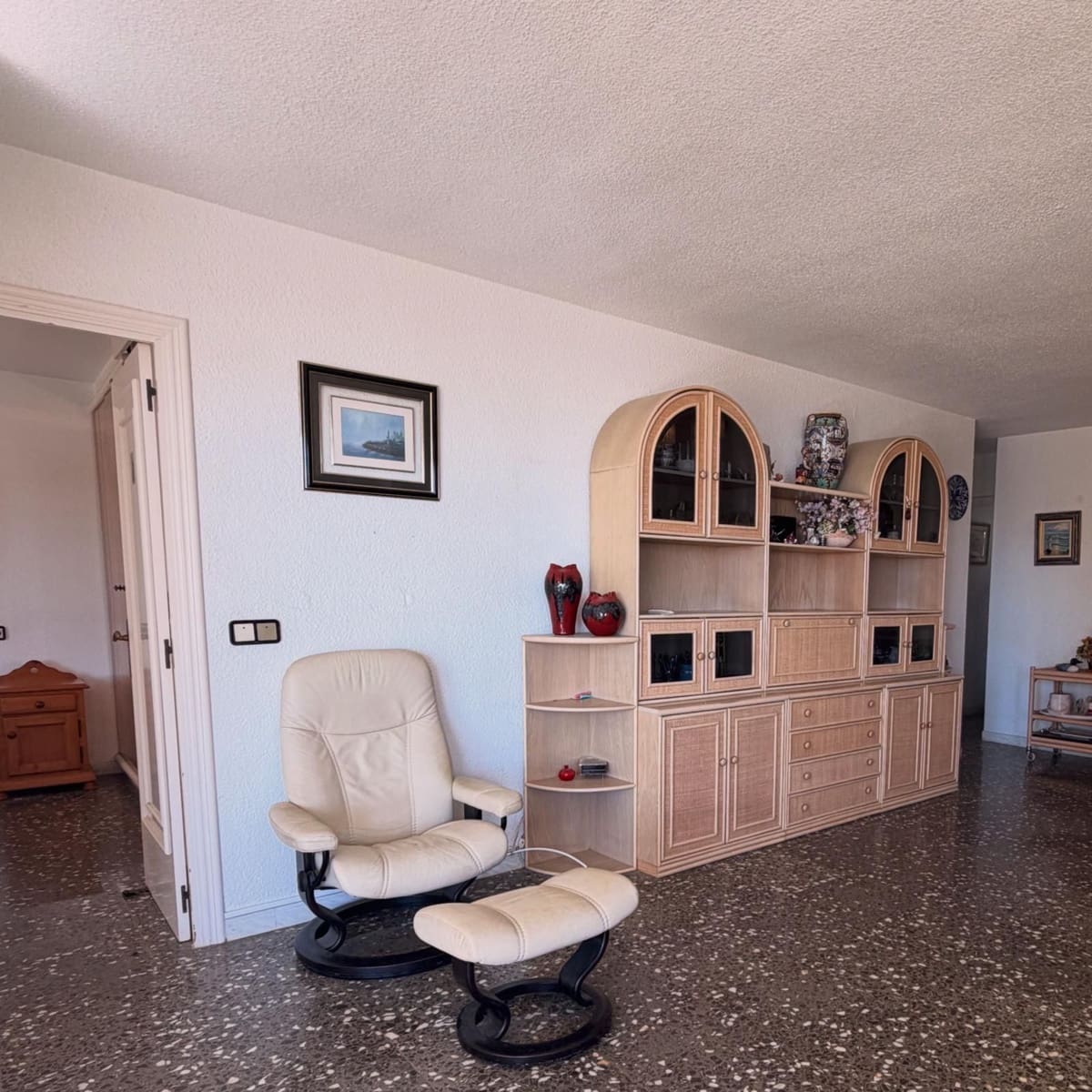 3 bedroom Flat for rent in Santa Pola with pool garage - € 1,000 (Ref: 10115404)