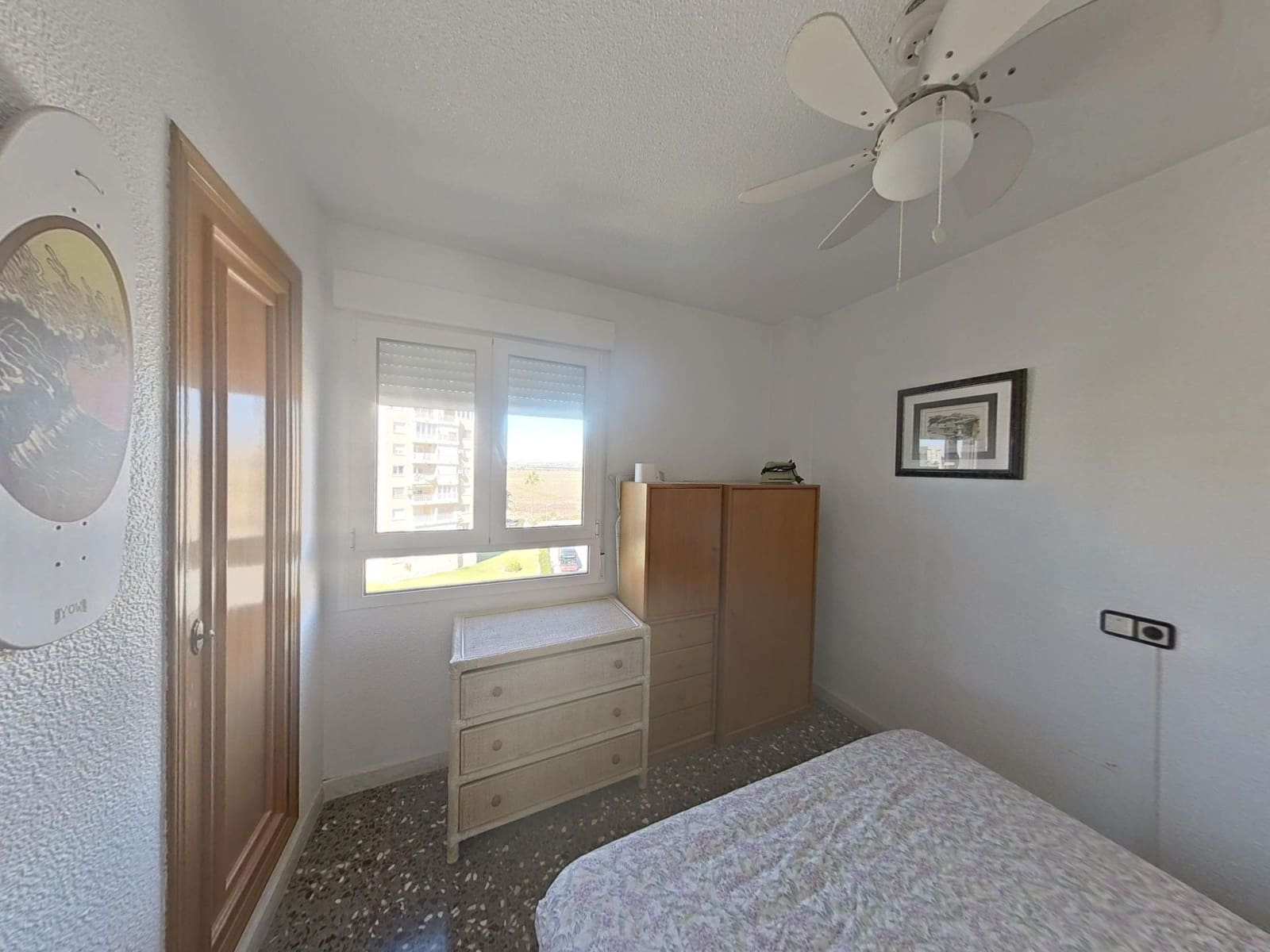 3 bedroom Flat for rent in Santa Pola with pool garage - € 1,000 (Ref: 10115404)