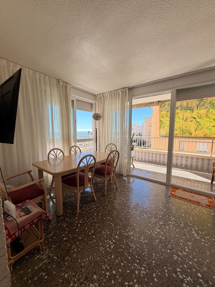 3 bedroom Flat for rent in Santa Pola with pool garage - € 1,000 (Ref: 10115404)