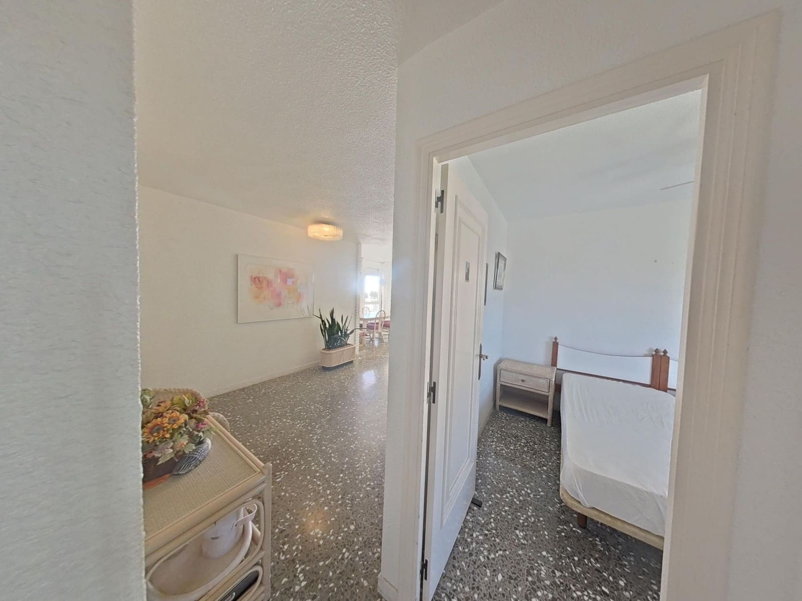3 bedroom Flat for rent in Santa Pola with pool garage - € 1,000 (Ref: 10115404)