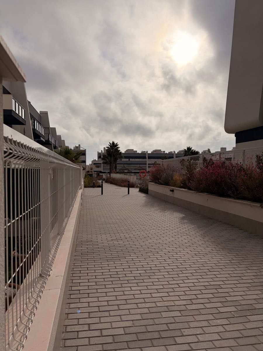 2 soverom Leilighet til salgs i Santa Pola med svømmebasseng garasje - € 349 000 (Ref: 10139202)