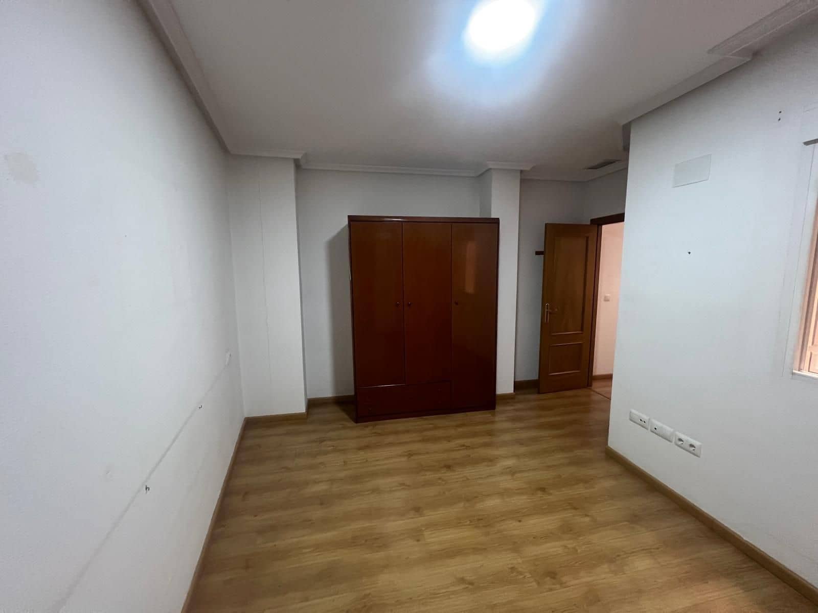 3 bedroom Flat for sale in Elche / Elx with garage - € 215,000 (Ref: 10159095)