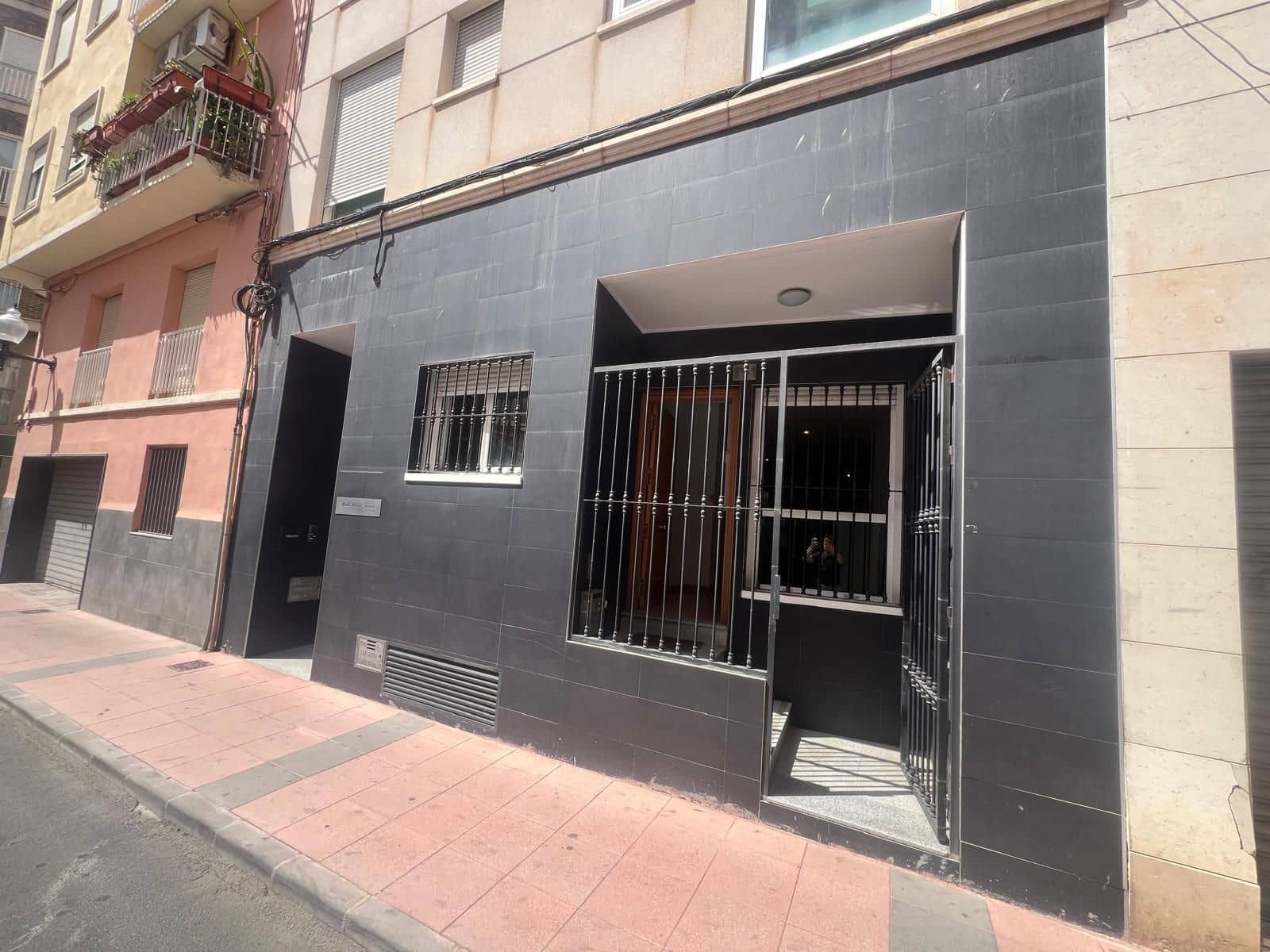 3 bedroom Flat for sale in Elche / Elx with garage - € 215,000 (Ref: 10159095)