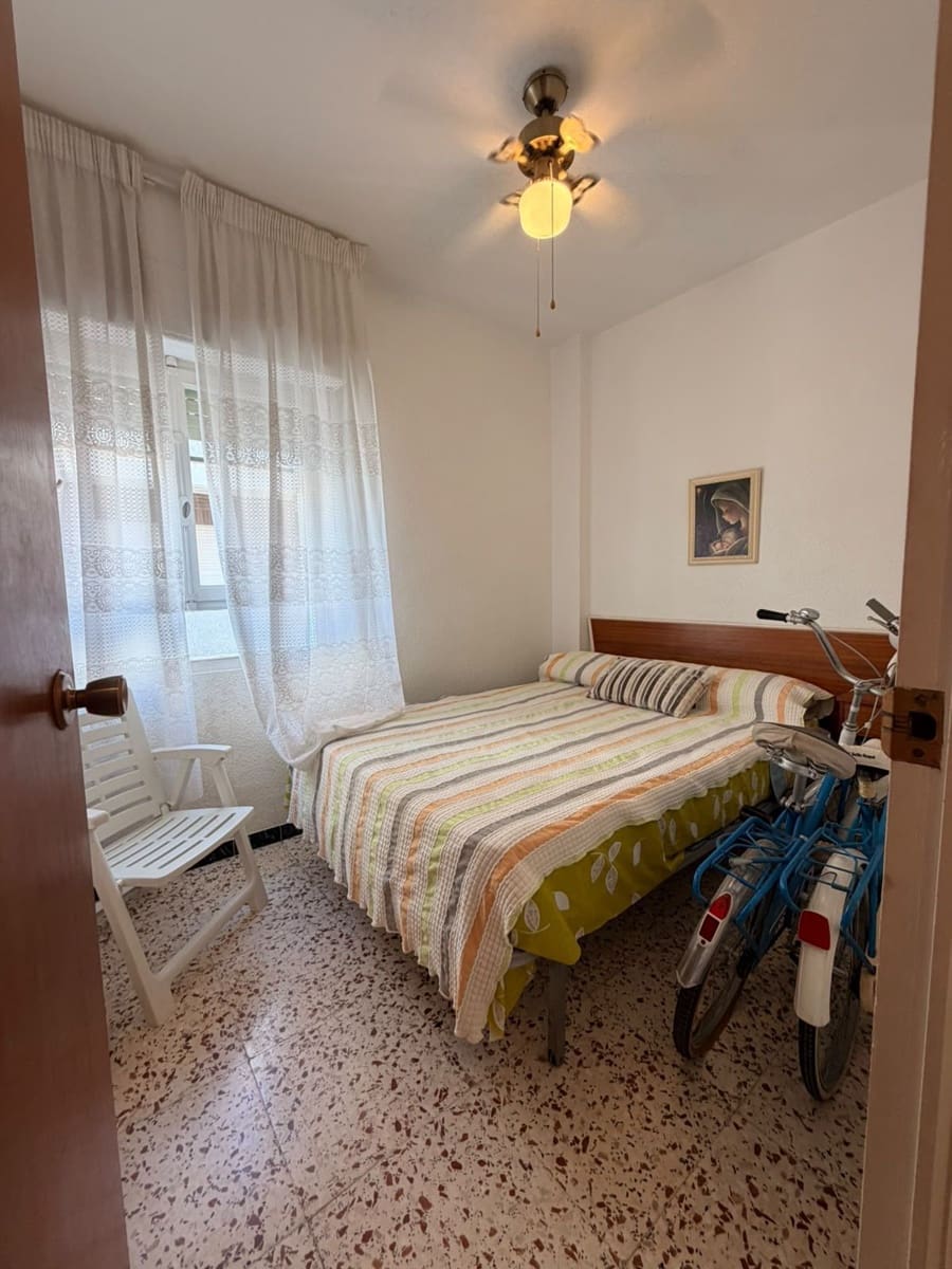 3 bedroom Flat for sale in Santa Pola with garage - € 180,000 (Ref: 10161036)