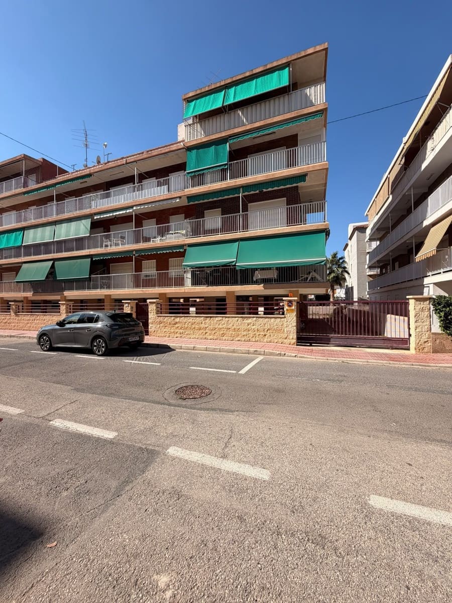 3 bedroom Flat for sale in Santa Pola with garage - € 180,000 (Ref: 10161036)
