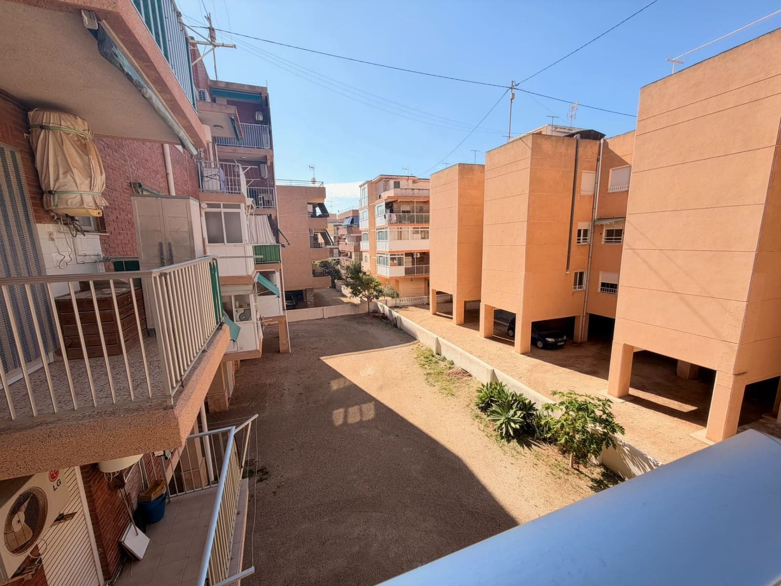 3 bedroom Flat for sale in Santa Pola with garage - € 180,000 (Ref: 10161036)
