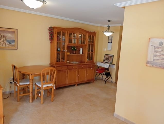 3 soveværelse Lejlighed til leje i Santa Pola med garage - € 900 (Ref: 8989710)