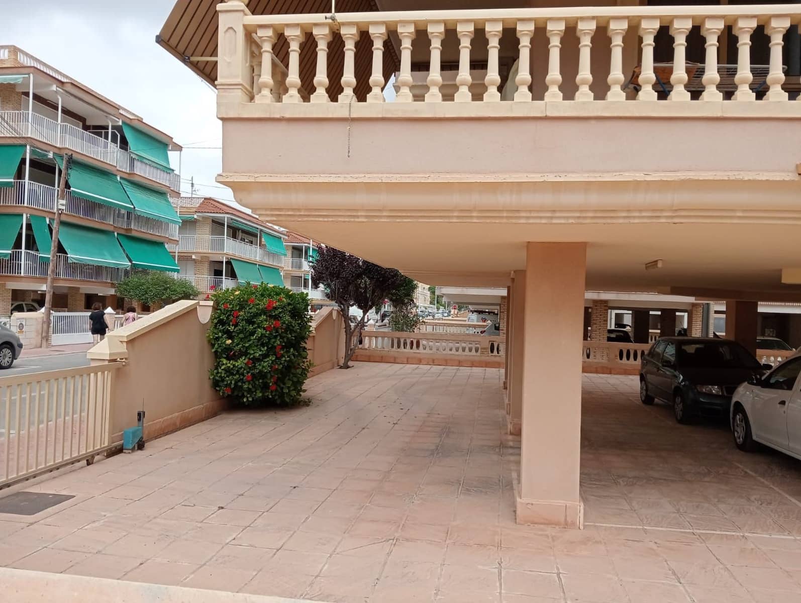 2 quarto Apartamento para arrendar em Santa Pola com garagem - 800 € (Ref: 8989710)