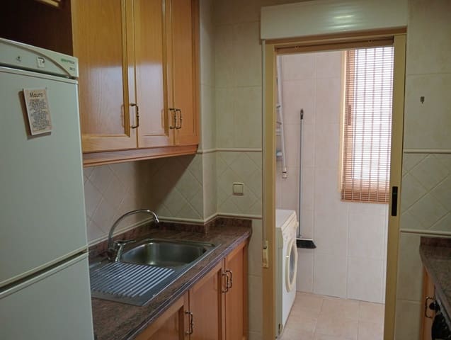 3 soveværelse Lejlighed til leje i Santa Pola med garage - € 900 (Ref: 8989710)