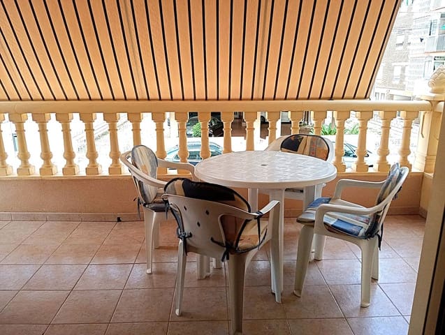 2 slaapkamer Appartement te huur in Santa Pola met garage - € 800 (Ref: 8989710)