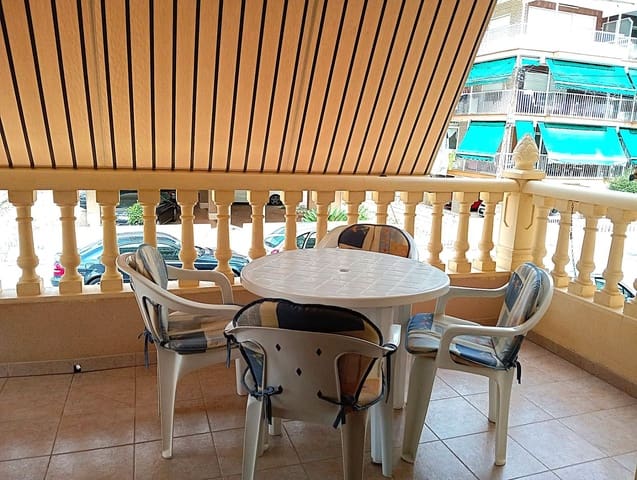 2 slaapkamer Appartement te huur in Santa Pola met garage - € 800 (Ref: 8989710)