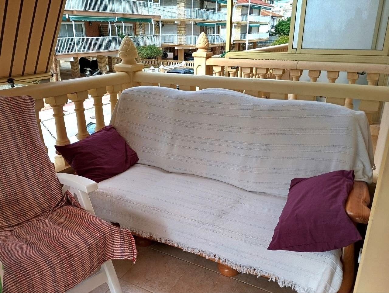 3 slaapkamer Appartement te huur in Santa Pola met garage - € 900 (Ref: 8989710)