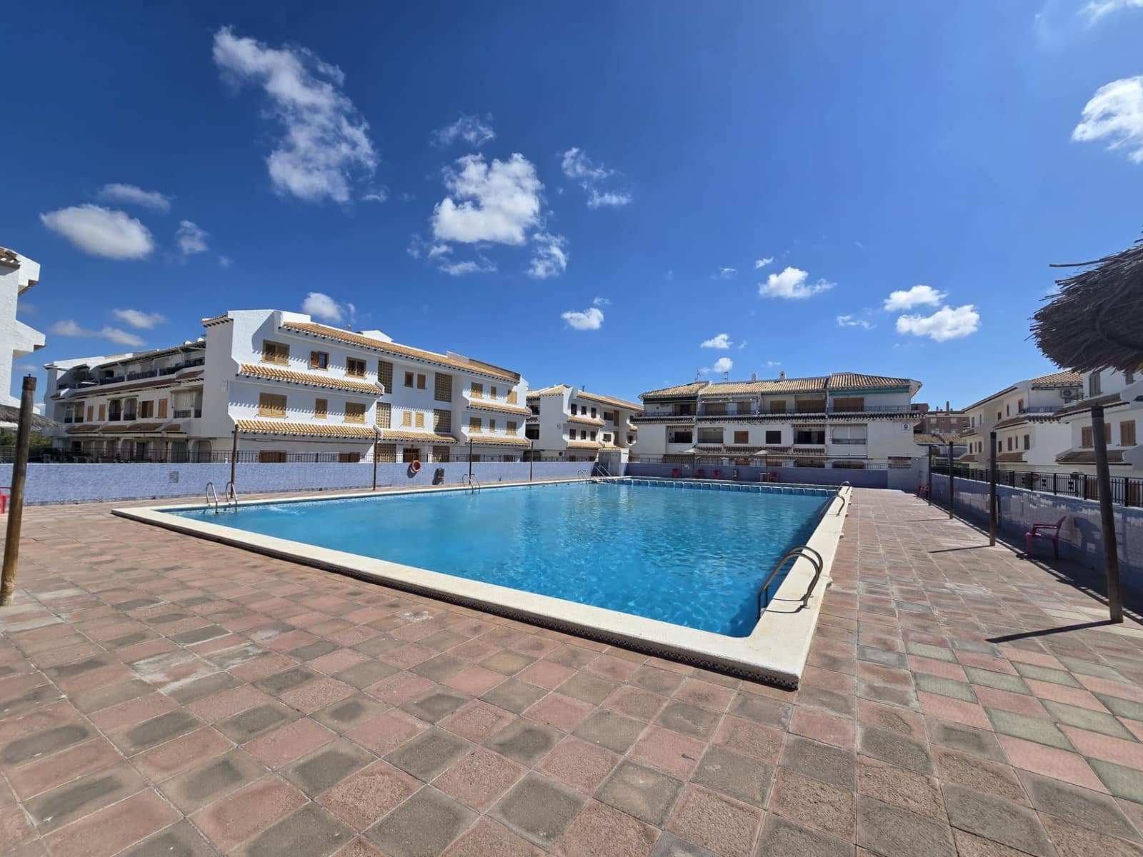 1 bedroom Apartment for rent in Santa Pola with pool - € 550 (Ref: 8989713)