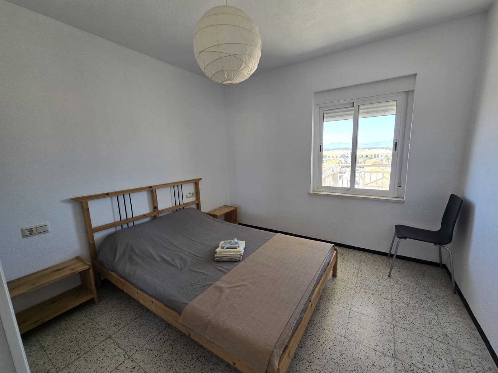 3 soveværelse Lejlighed til leje i Santa Pola - € 900 (Ref: 9007345)